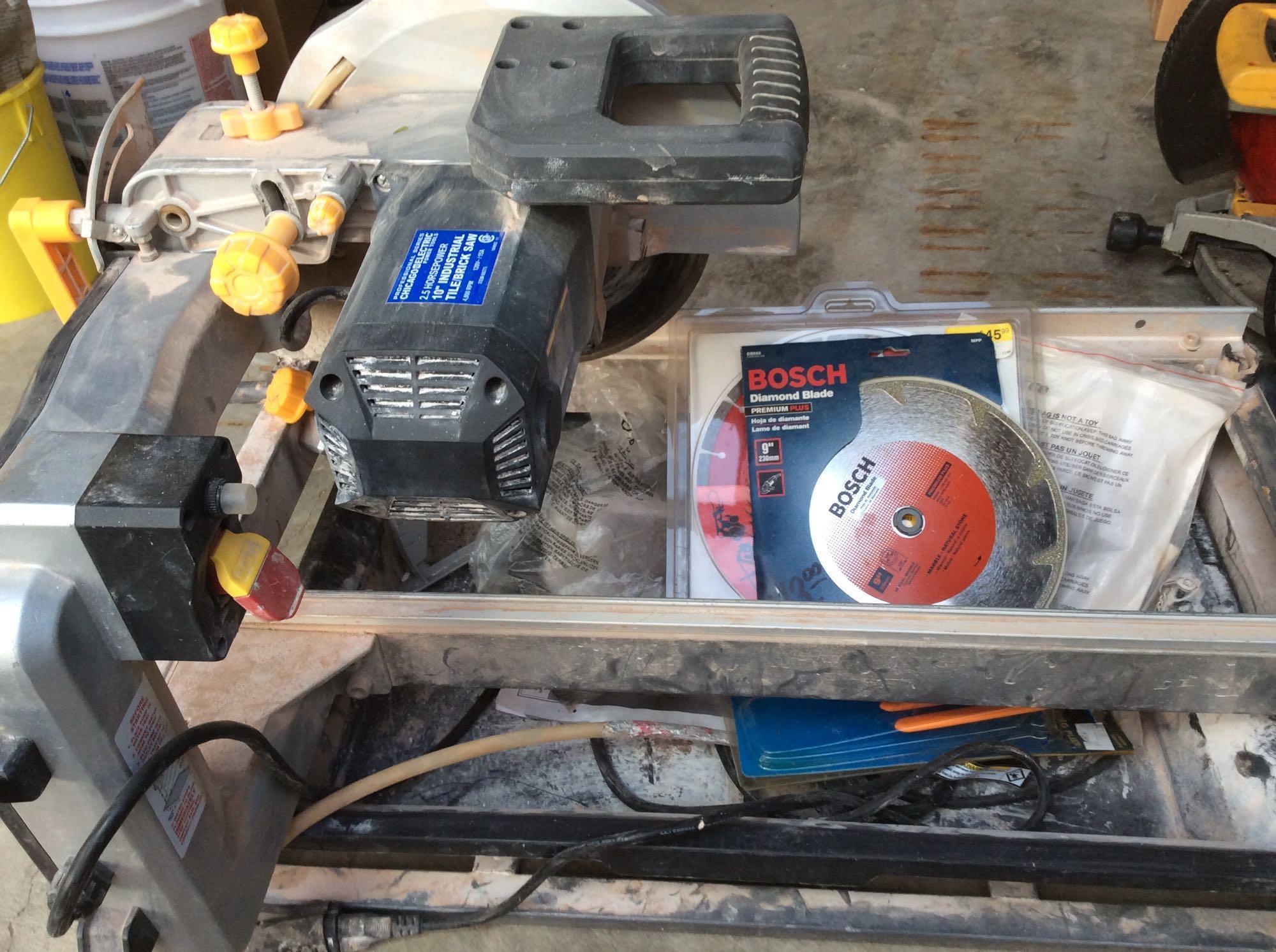 Chicago electric tile saw