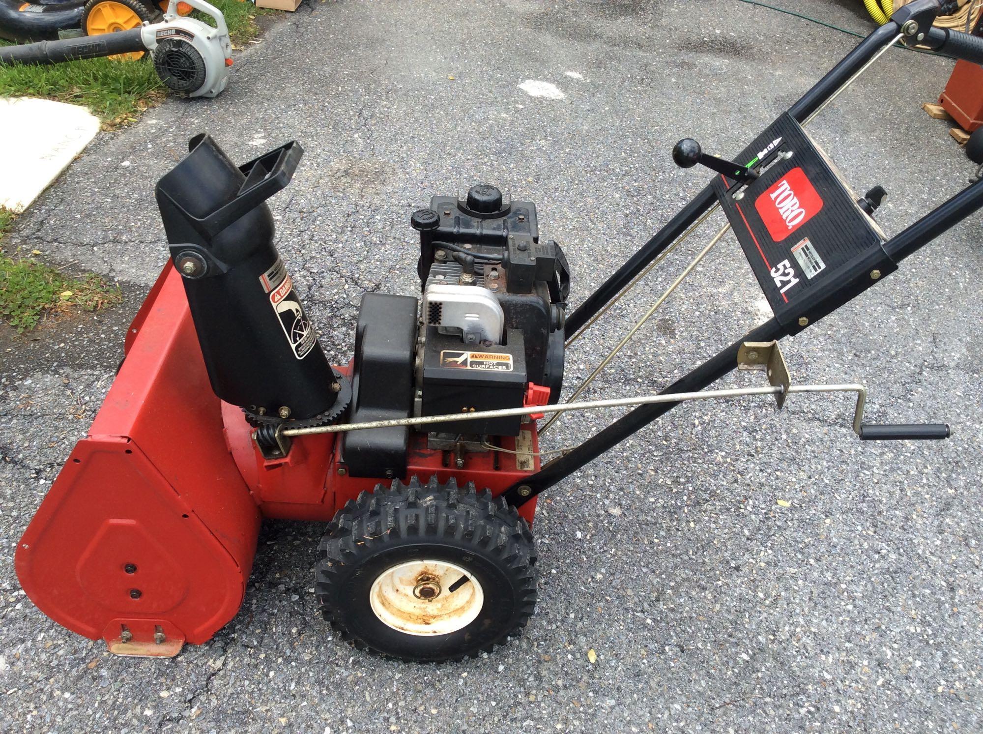 Toro 521 snowblower with electric start good running condition