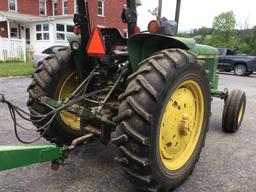 John Deere 2940 tractor