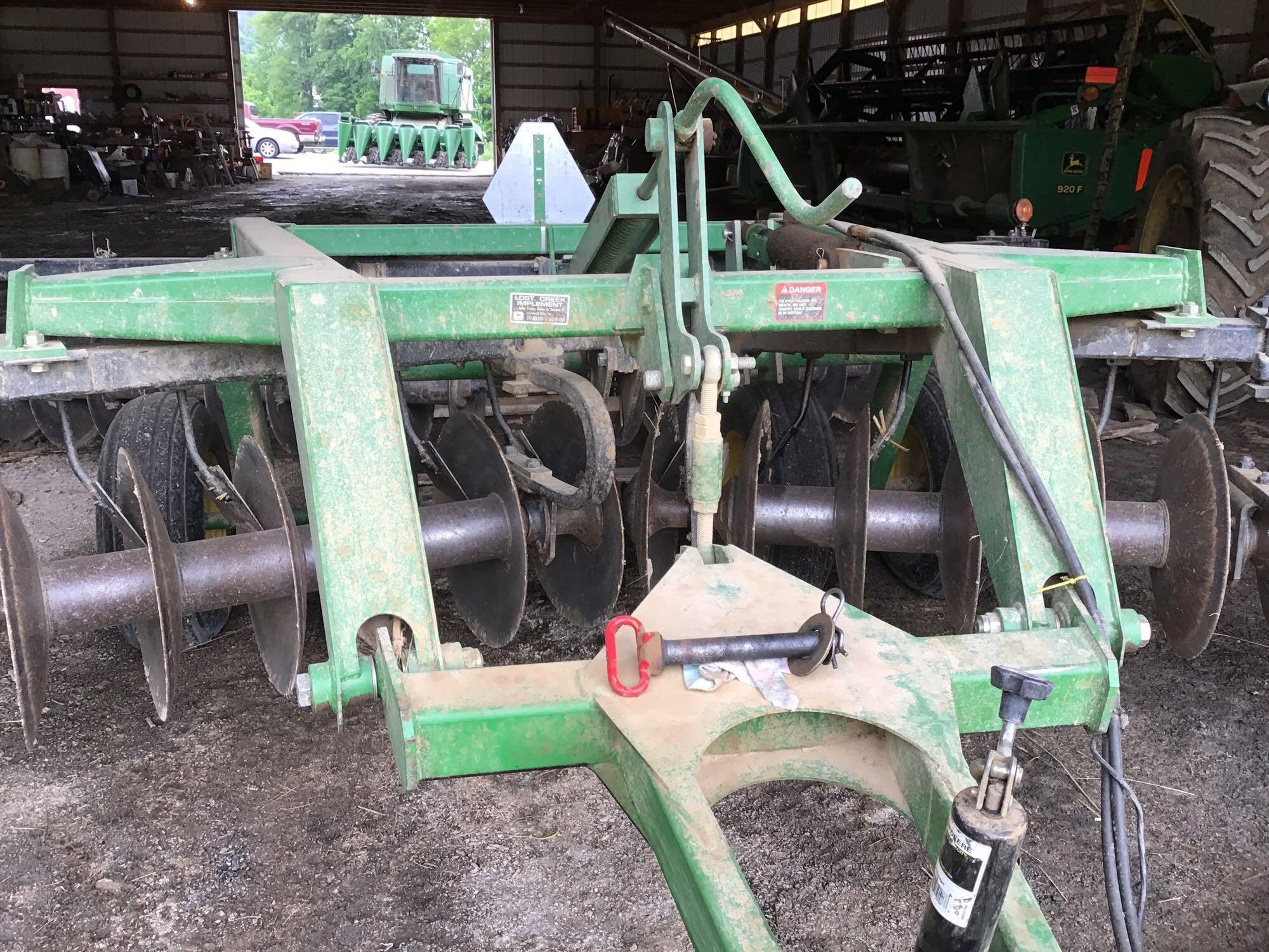 John Deere 635 Disc