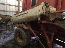 International 1150 Grinder Mixer