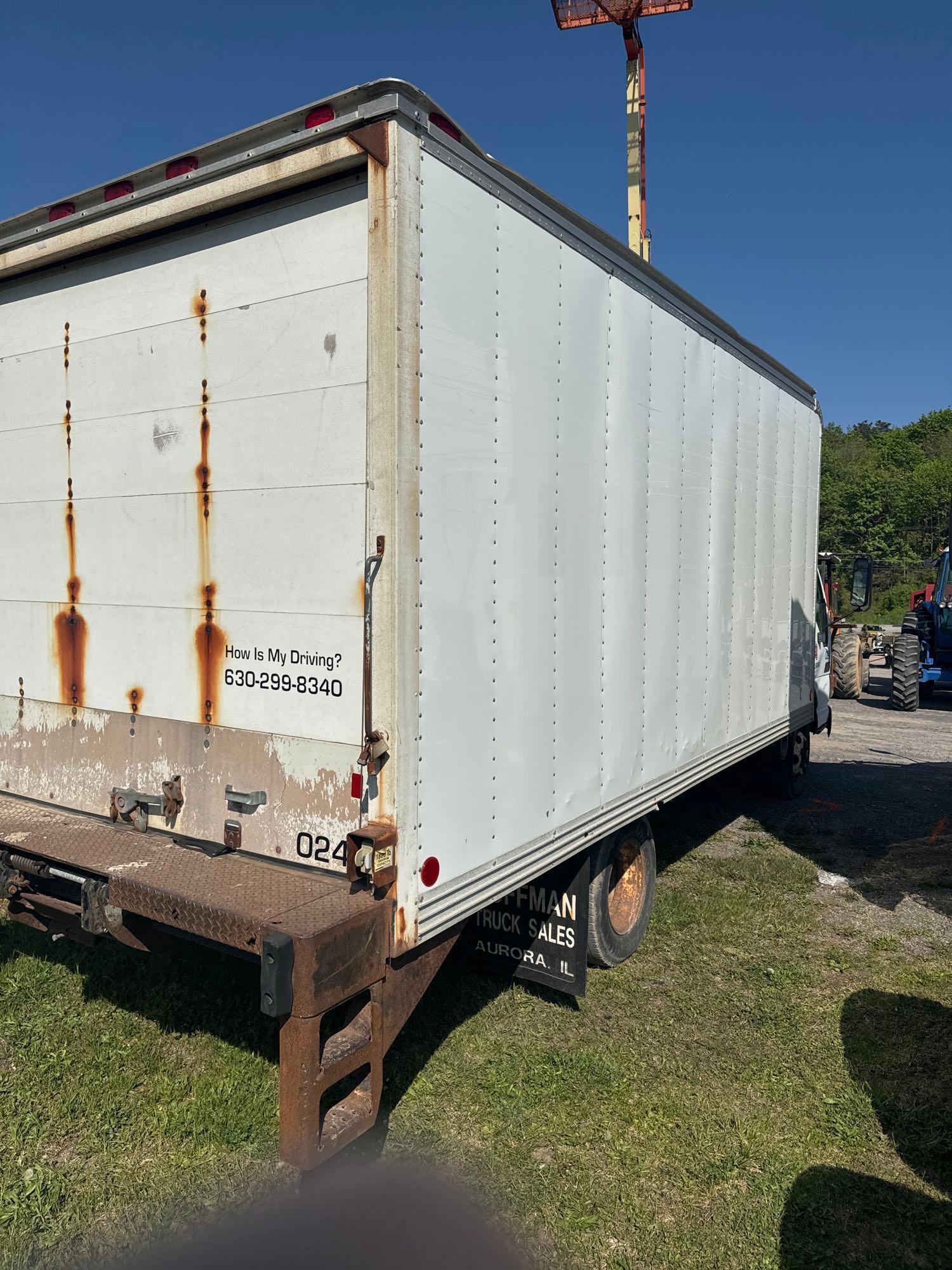 2003 GMC Box Truck