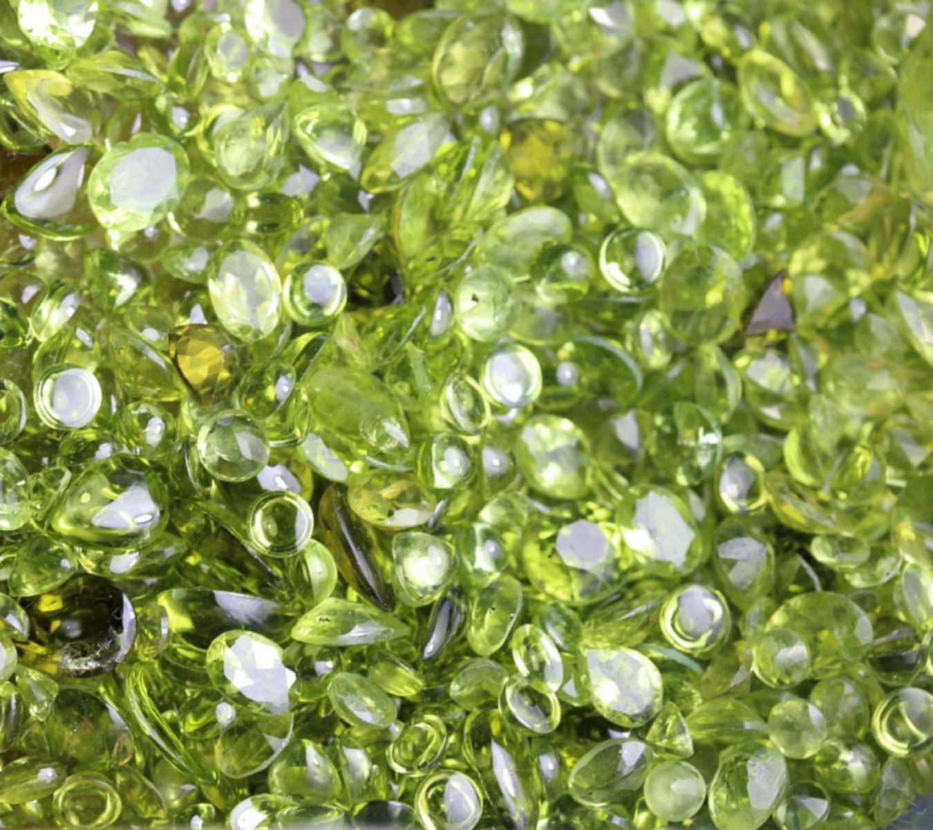 Natural Peridot 50 carats - Untreated