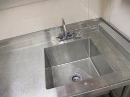 Stainless Steel - Prep Table With Sink