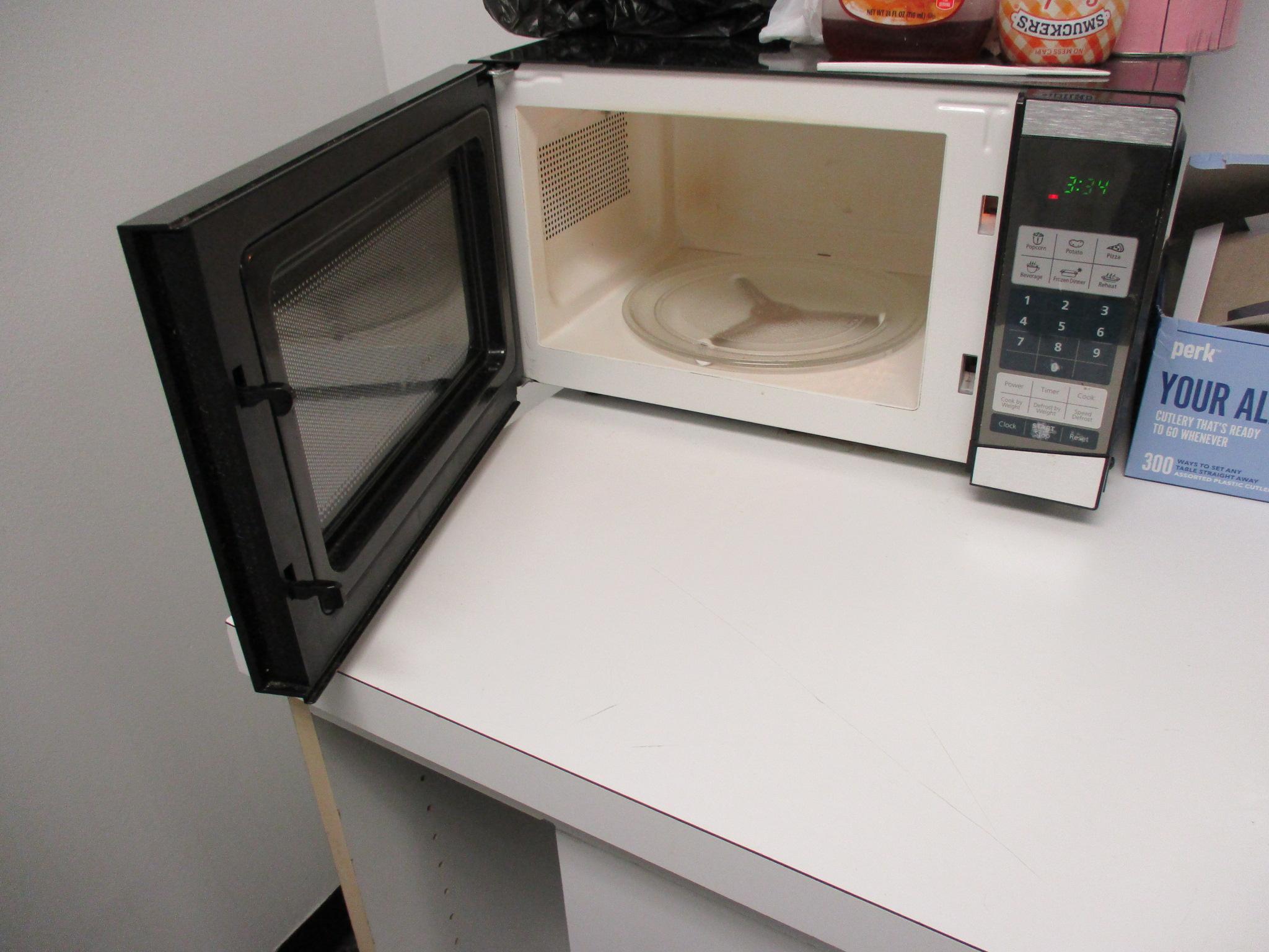 Oster Microwave Oven