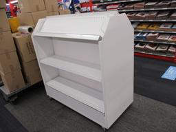 Rolling Display - Shelving Unit