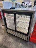 TRUE 2door beverage fridge