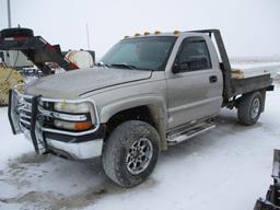 Chevrolet 2500 4WD Truck w/ Flat Bed
