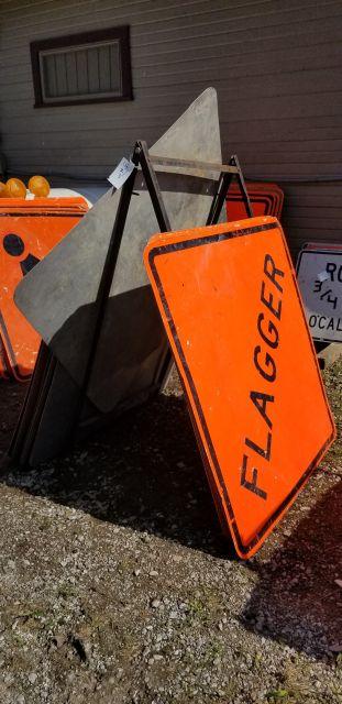 LOT of 12 Construction / Road Signs