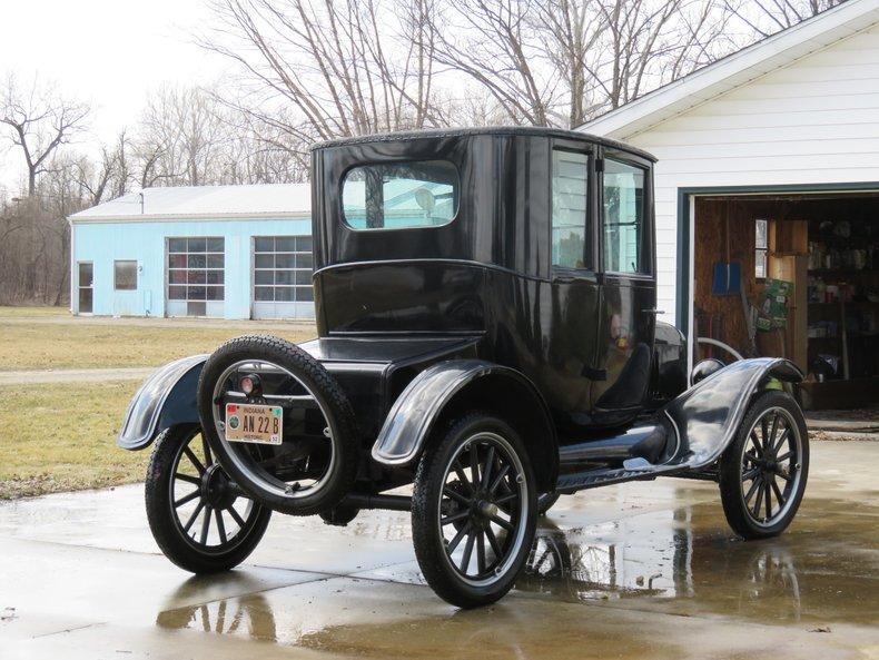 1922 Ford Model T Coupe