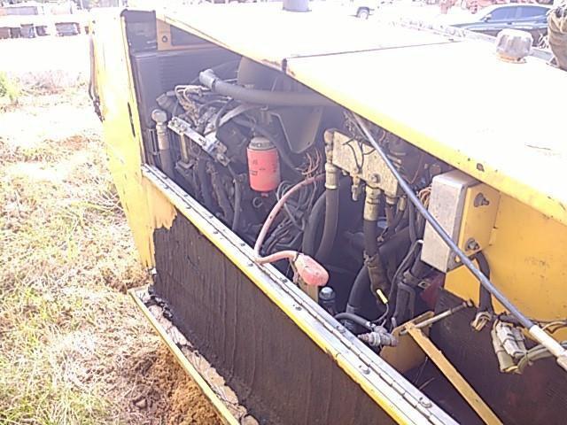 2000 VERMEER 24X26 DIRECTIONAL DRILL CUMMINS 4 CYL ENGINE, APLEX 5G-45 PUMGER PUMP, 16'' TBG****INOP