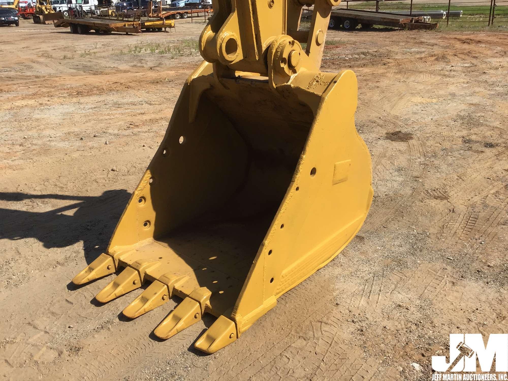 2007 CATERPILLAR 320CL SN: PAC01288