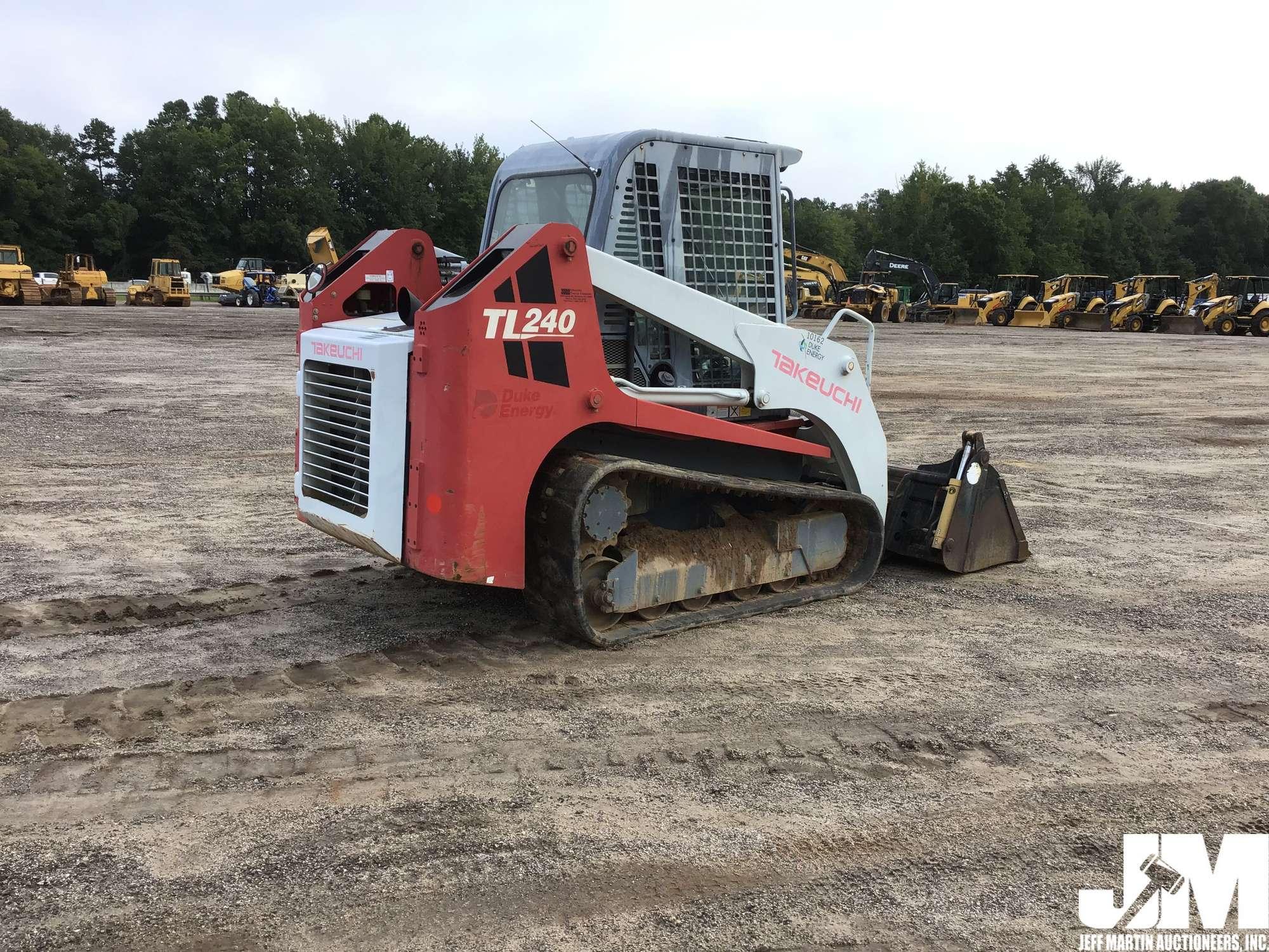 2008 TAKEUCHI TL240 SN: 224000169