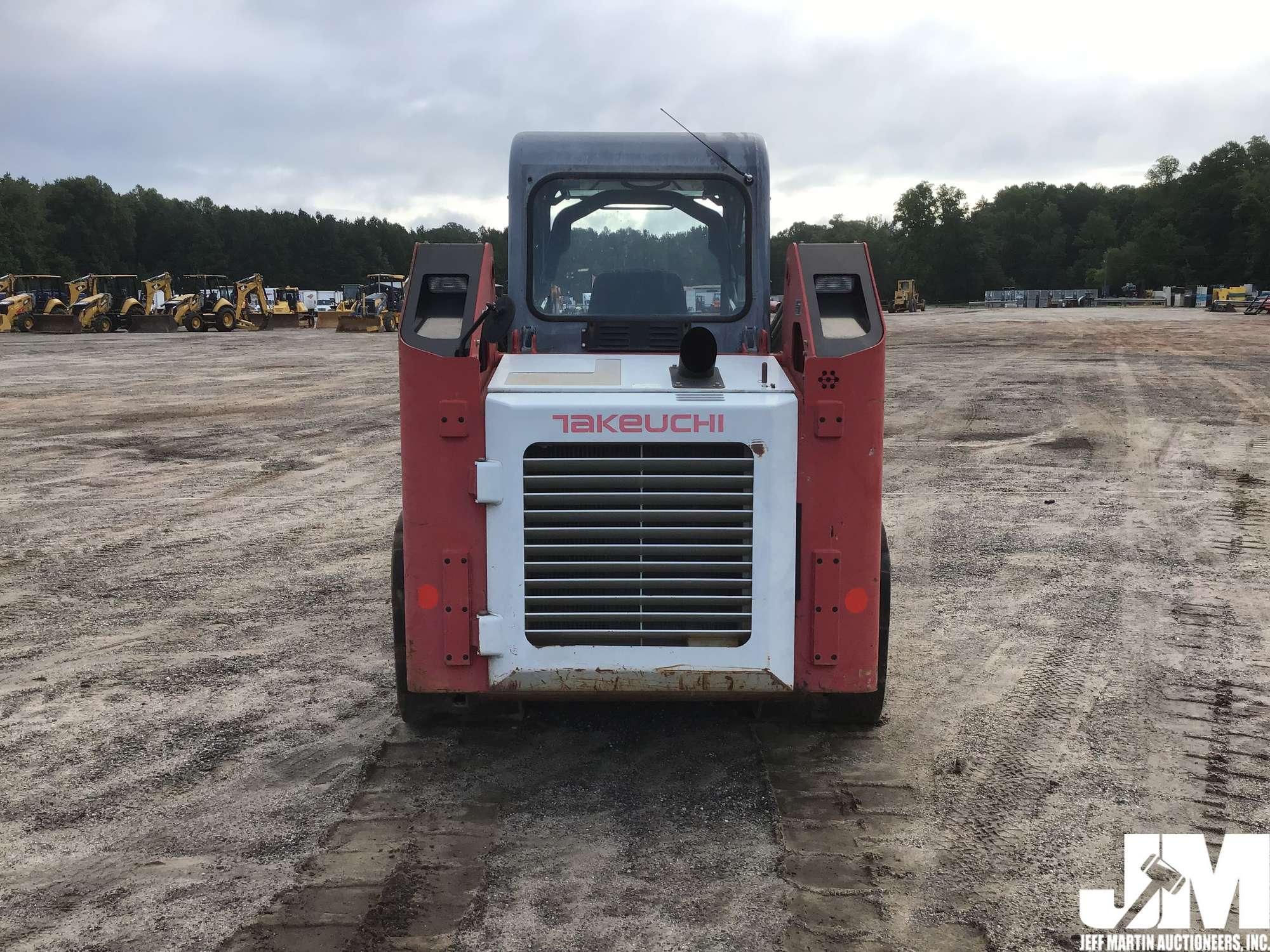 2008 TAKEUCHI TL240 SN: 224000169