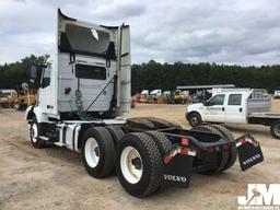 2013 VOLVO VNM64T VIN: 4V4MC9EH5DN146645