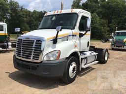 2013 FREIGHTLINER CASCADIA VIN: 3AKBGBDV2DSFH3522