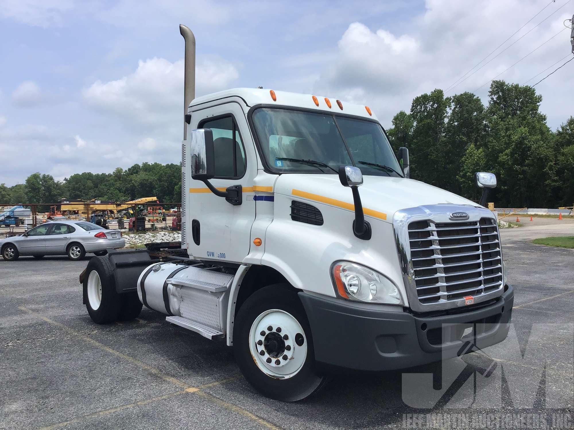 2013 FREIGHTLINER CASCADIA VIN: 3AKBGBDV0DSFH3521