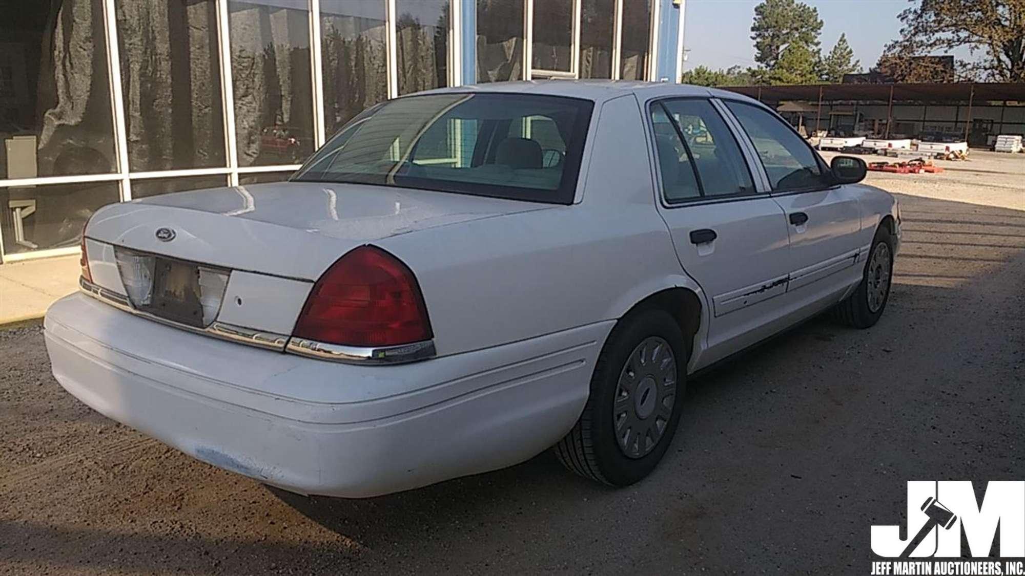 2004 FORD CROWN VICTORIA VIN: 2FAFP73W14X140179