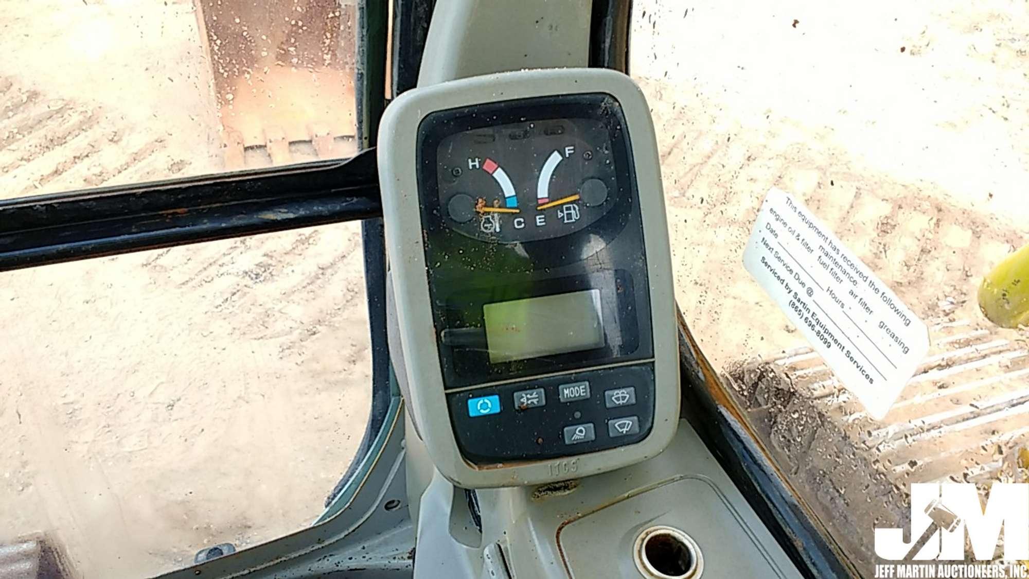 2006 KOBELCO SK235SR-1E SN: YF0401533