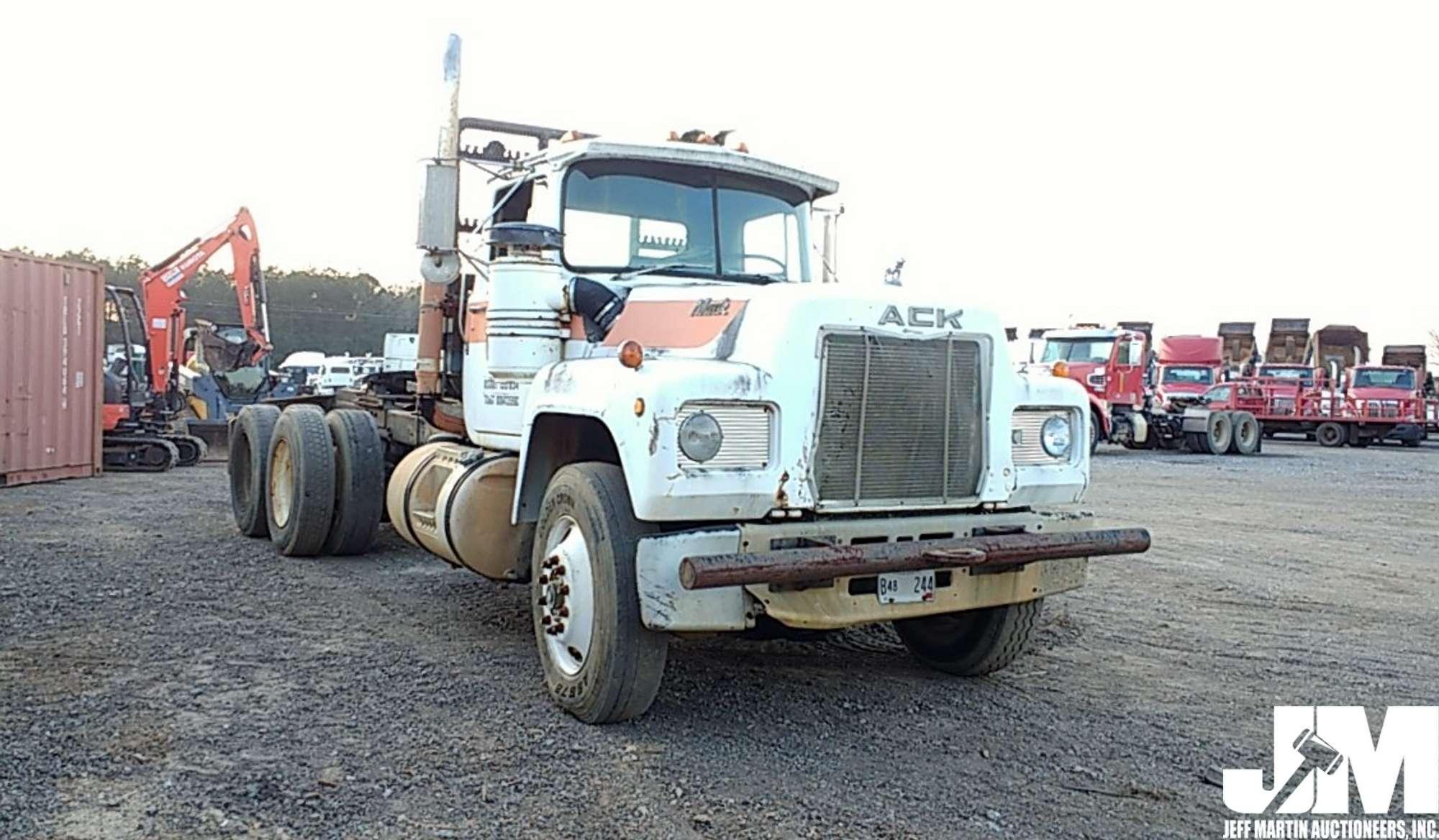 1989 MACK R688ST VIN: 1M2N187Y5KW026859 T/A DAY CAB TRUCK TRACTOR