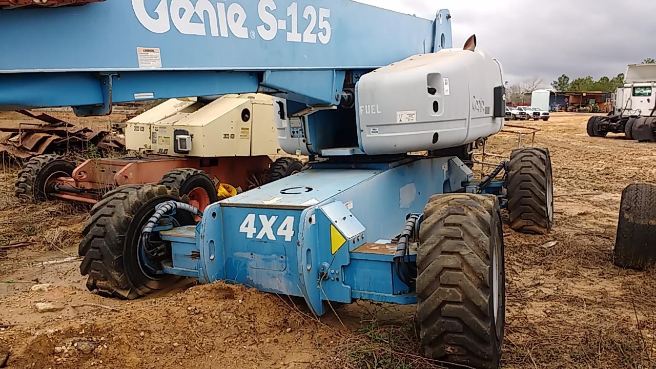 2005 GENIE S125 SN: S12505-1185 TELESCOPIC BOOM LIFT