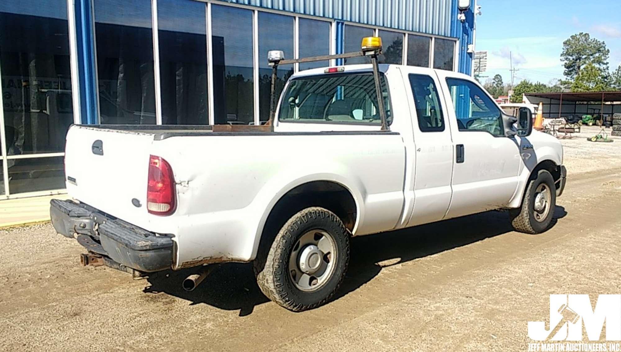 2006 FORD F-250XL SD VIN: 1FTNX20526EB34805 EXT CAB PICKUP