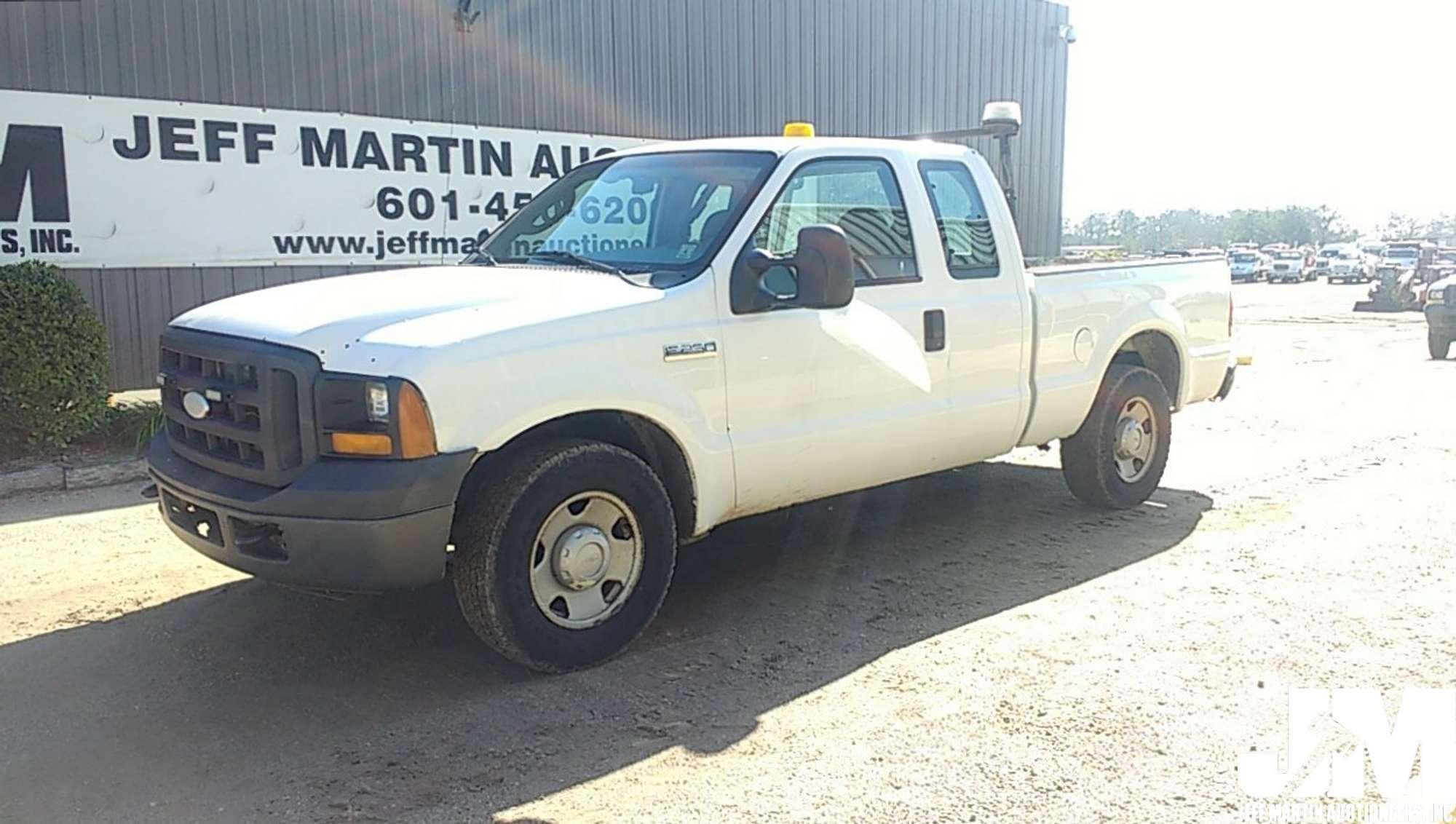 2006 FORD F-250XL SD VIN: 1FTNX20526EB34805 EXT CAB PICKUP