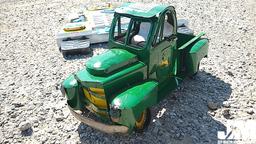 METAL TRUCK JOHN DEERE