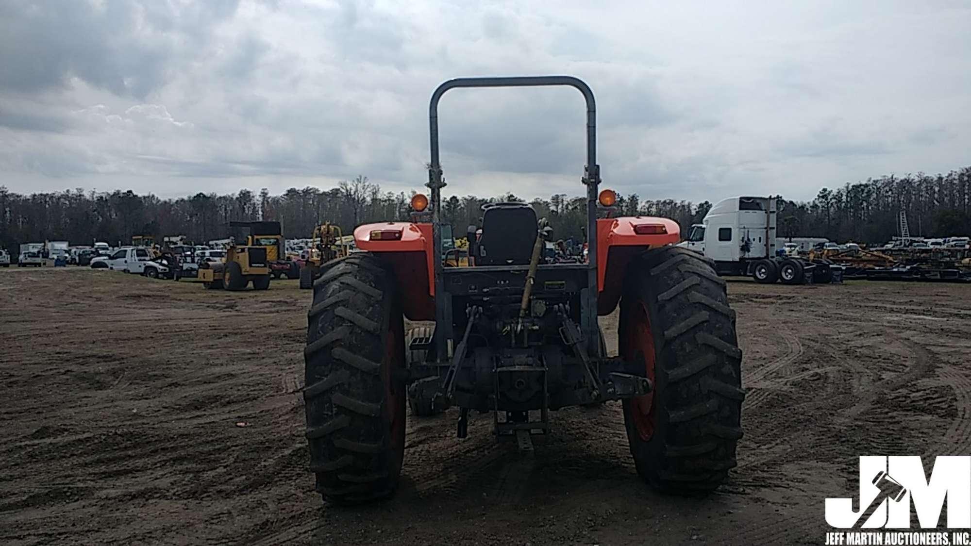 2008 KUBOTA M108S SN: M108S10111