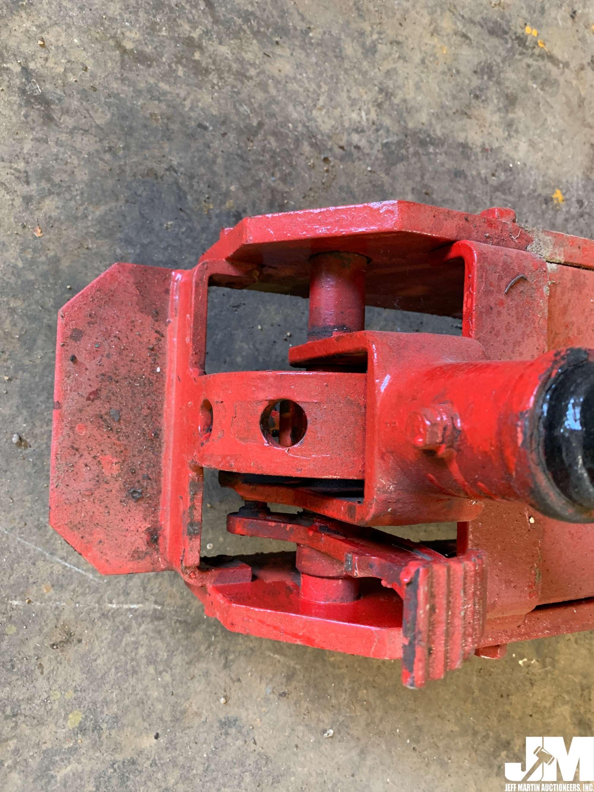 INDUSTRIAL FLOOR JACK