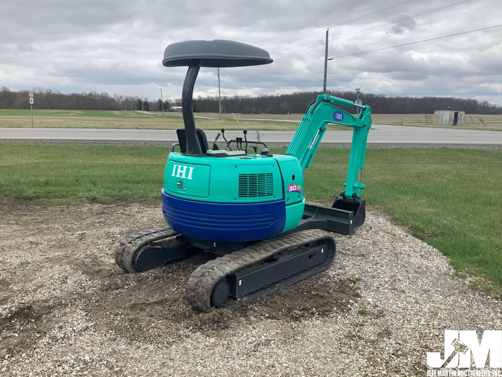 1998 IHI 30JX MINI EXCAVATOR SN: BK001210