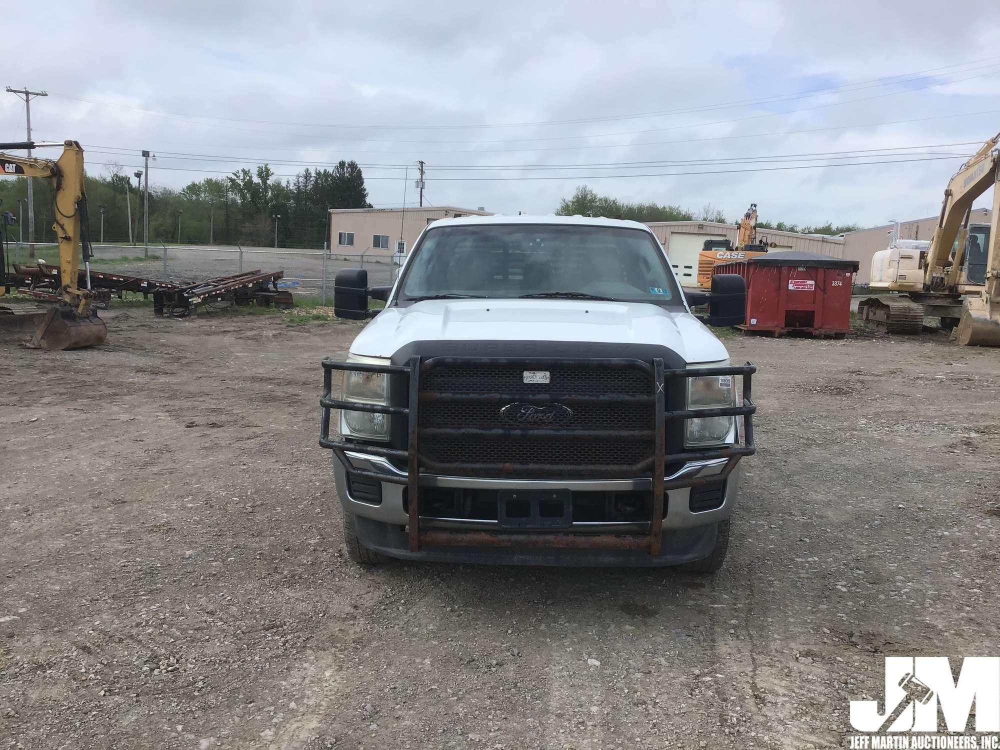 2012 FORD F-350 CREW CAB 1 TON TRUCK VIN: 1FT8W3B67CEB45743