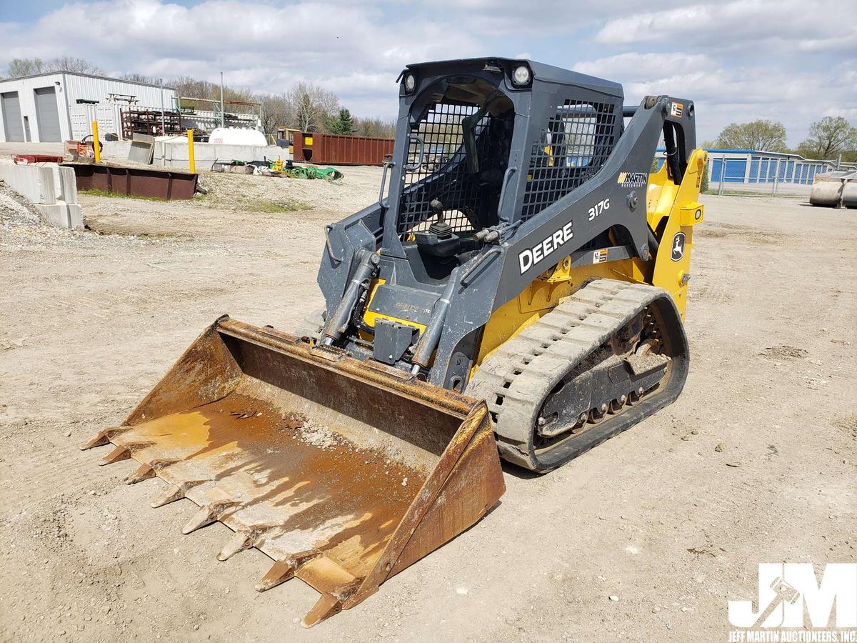 2018 DEERE 317G MULTI TERRAIN LOADER SN: 1T0317GJEHJ322086