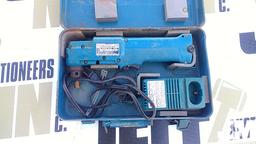 MAKITA ANGLE DRILL BATTERY POWERED