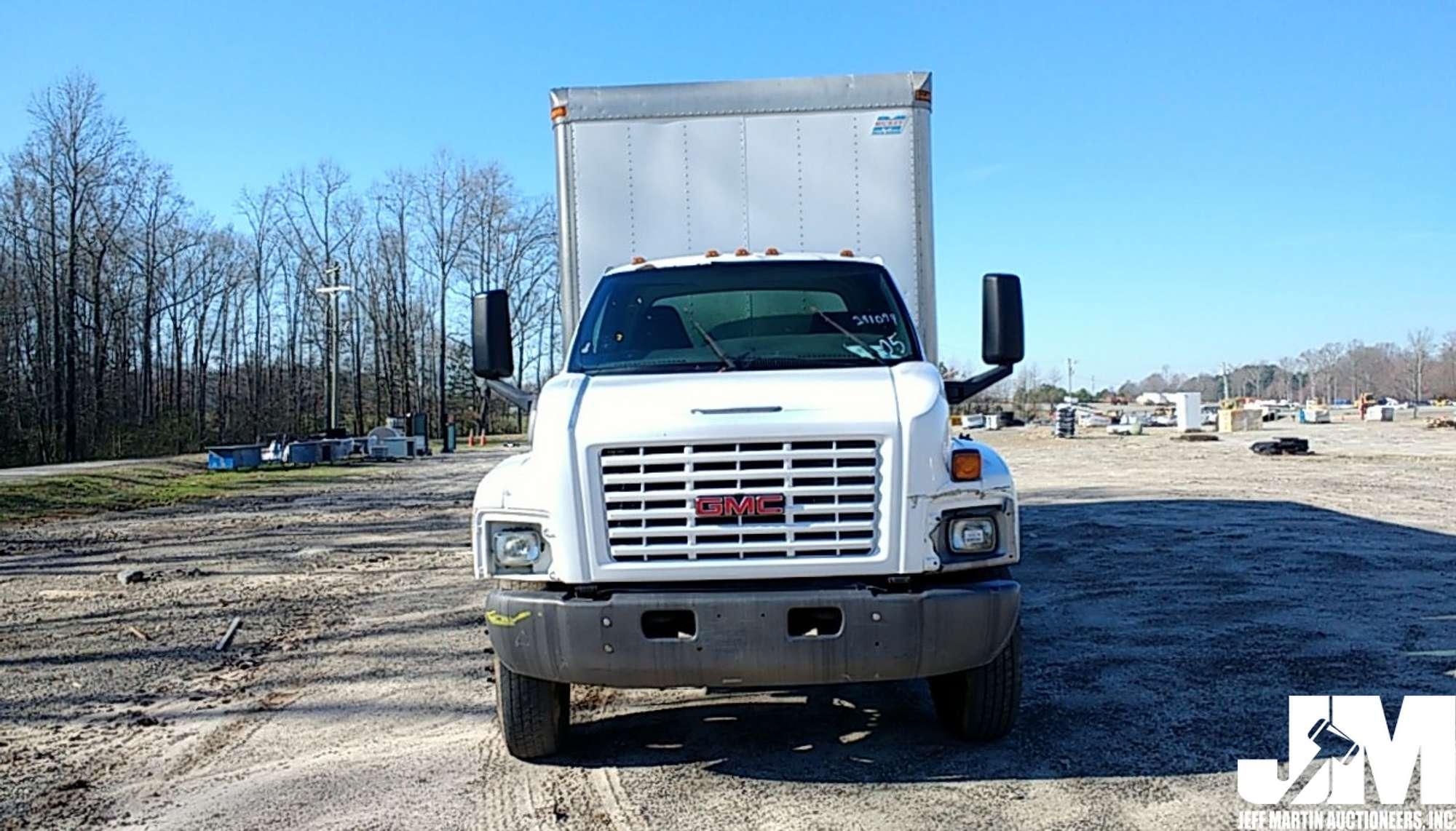 2005 GMC C6500 VIN: 1GDJ6C1C95F510862 SINGLE AXLE VAN TRUCK