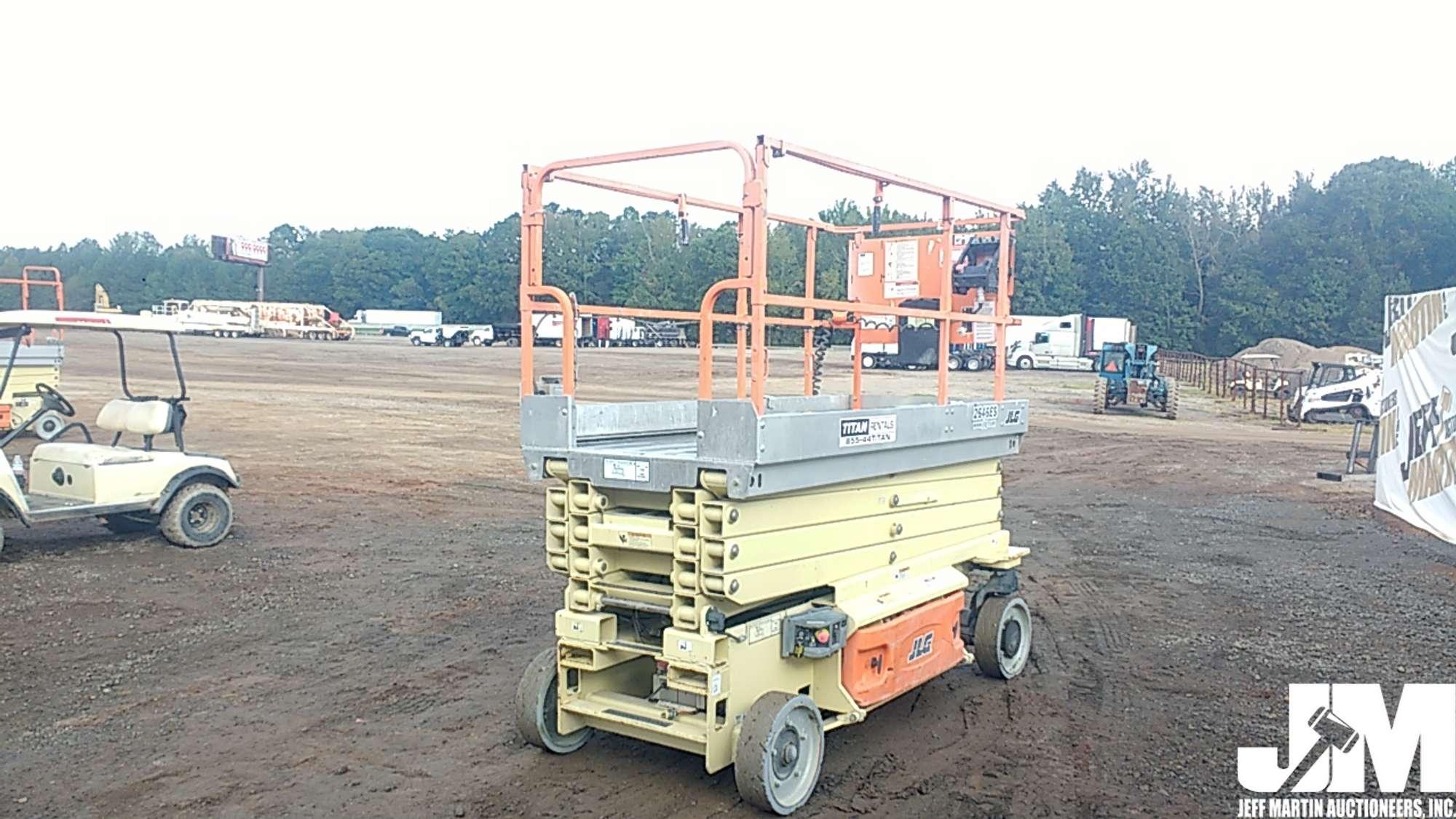 2012 JLG 2646ES SCISSOR LIFT SN: 0200208300