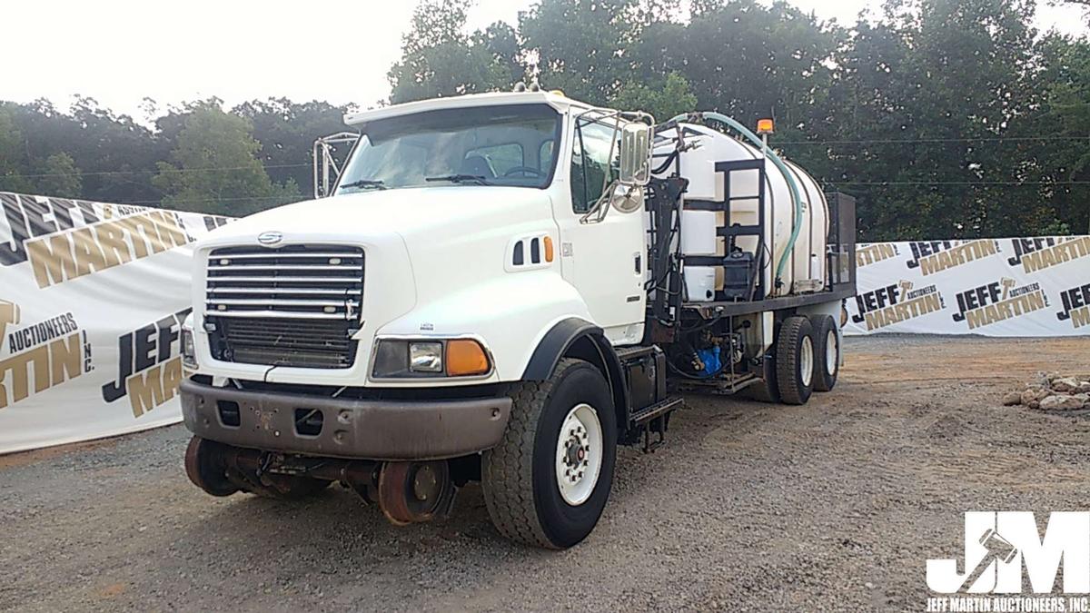 2000 STERLING TRUCK L9513 VIN: 2FZXKMCB5YAB34067 TANDEM AXLE RAILROAD SPRAY TRUCK