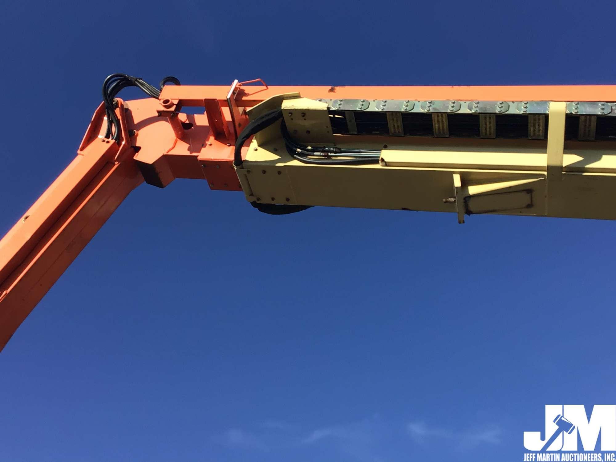 2001 JLG 80 HX 80' 4X4 BOOM LIFT SN: 0300611