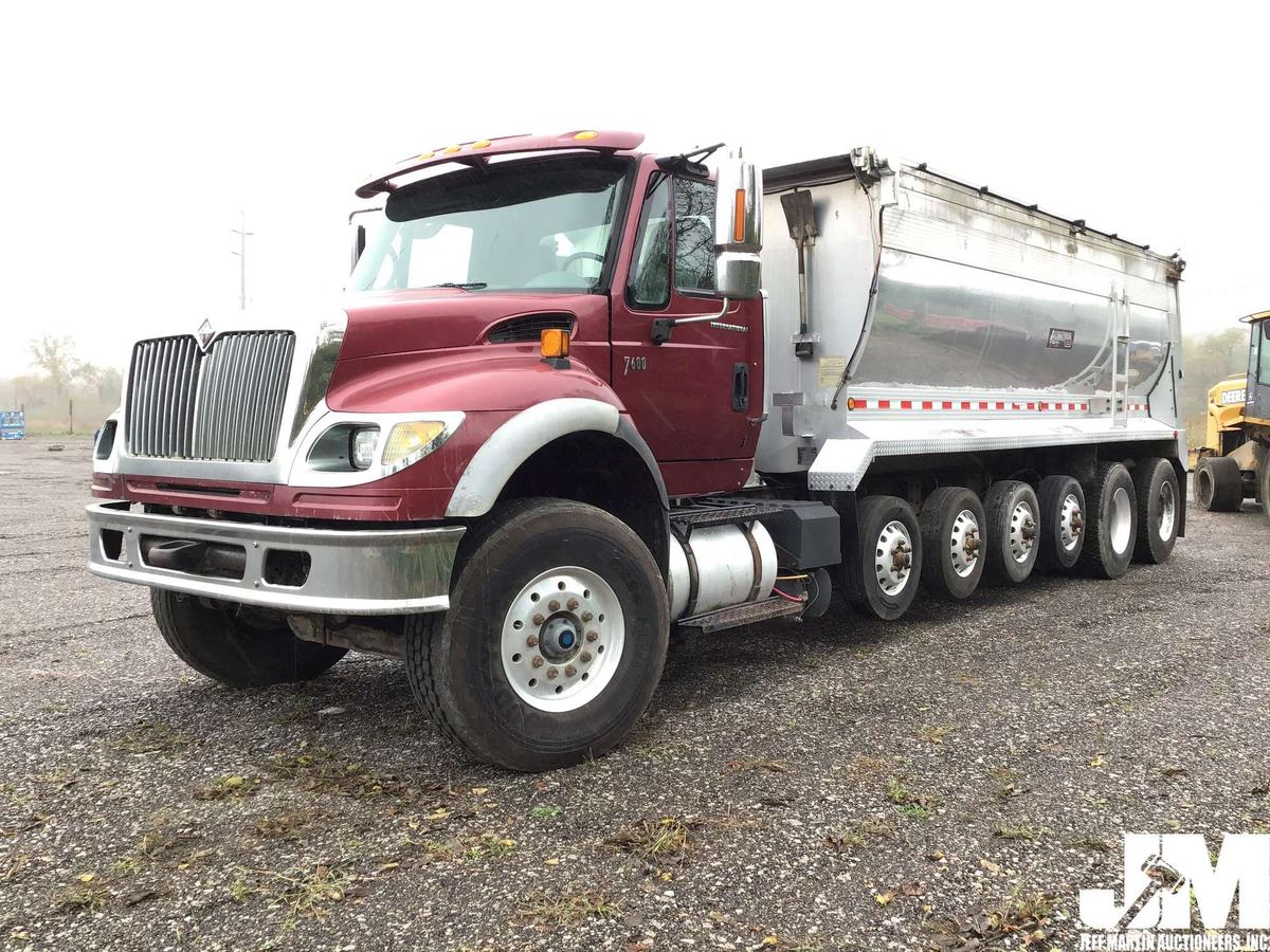 2007 INTERNATIONAL 7600 SIX AXLE DUMP TRUCK VIN: 1HTWYSBT37J496473