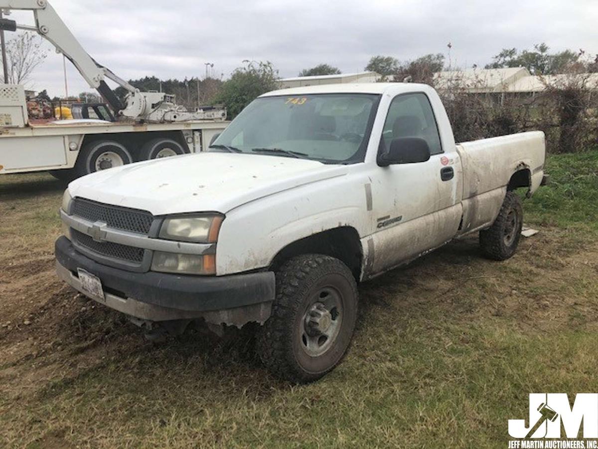 2004 CHEVROLET SILVERADO 2500 HD VIN: 1GCHK24234E316232 3/4 TON PICKUP TRUCK