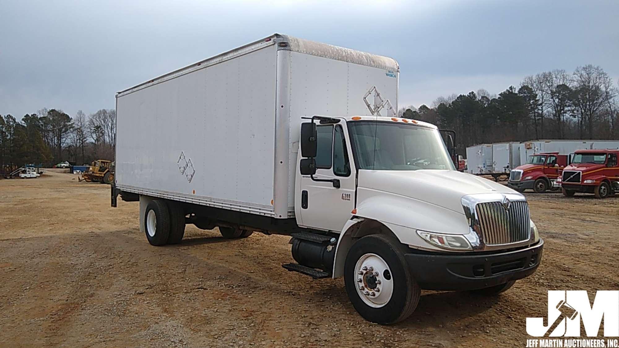 2006 INTERNATIONAL 4300 SBA VAN TRUCK SINGLE AXLE VIN: 1HTMMAAM46H200468