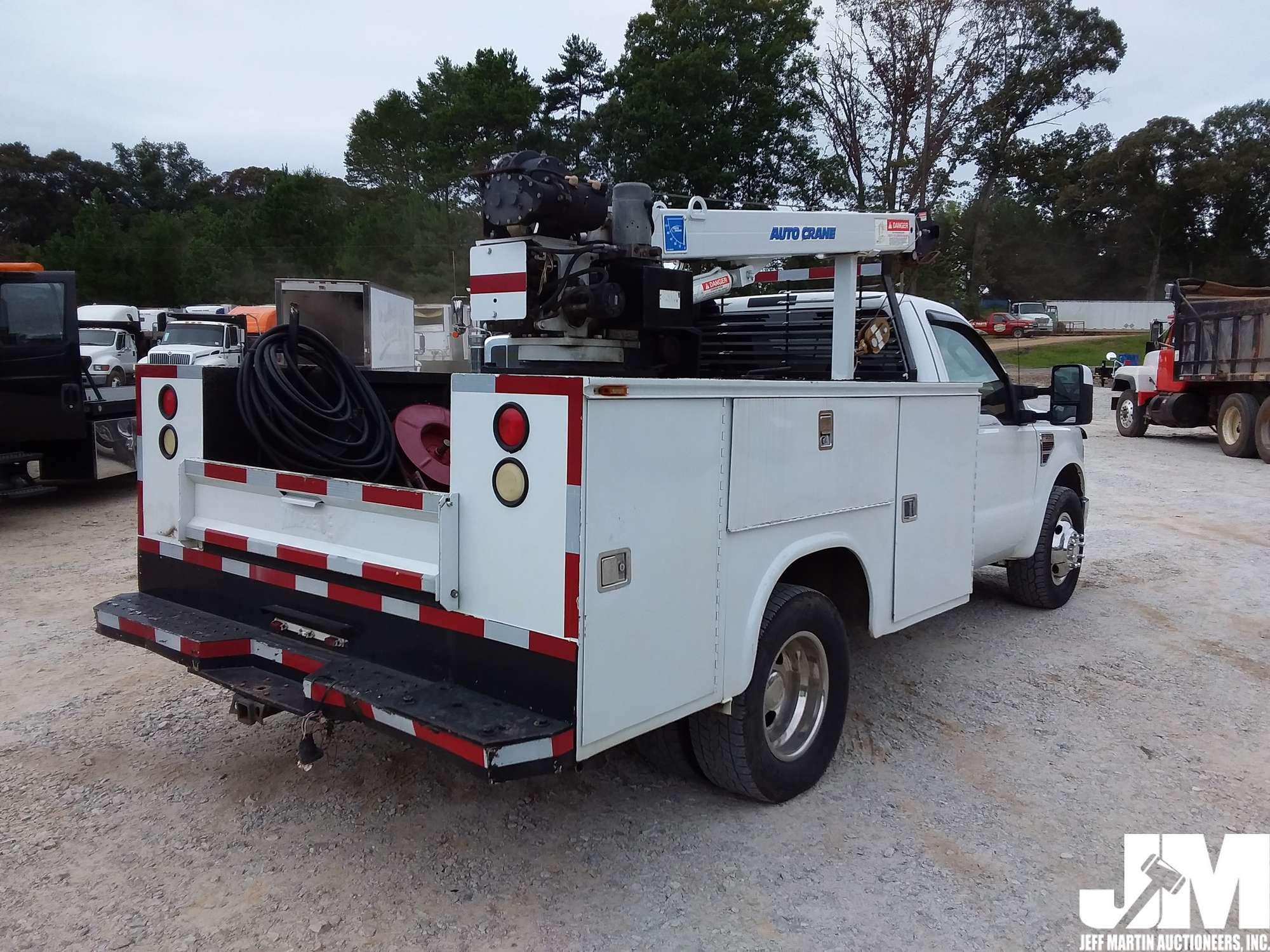 2008 FORD XL F-350 SD S/A UTILITY TRUCK VIN: 1FDWF36R68EB90851