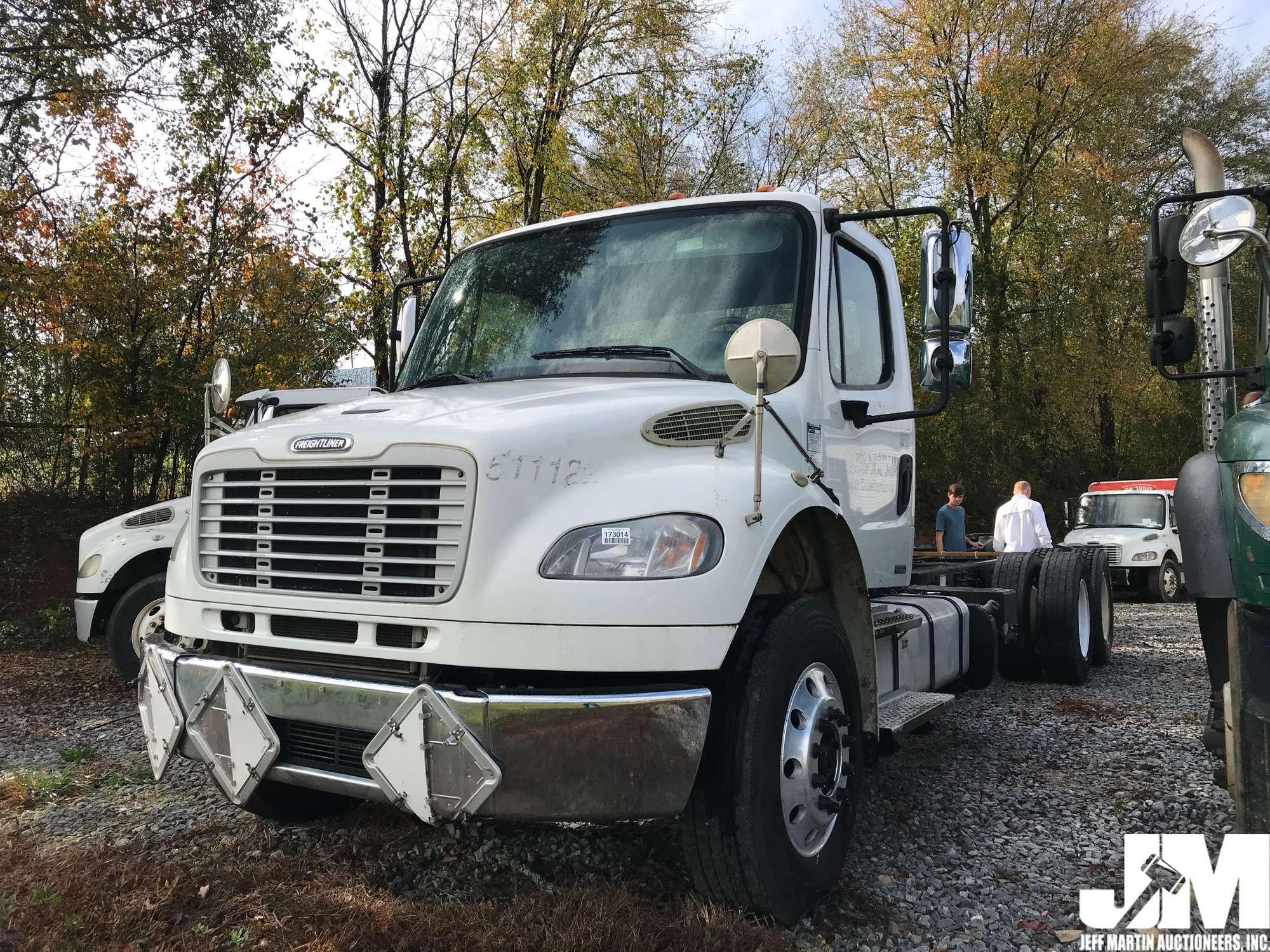 2012 FREIGHTLINER M2 TANDEM AXLE VIN: 1FVHCYBS8CHBF8294 CAB & CHASSIS