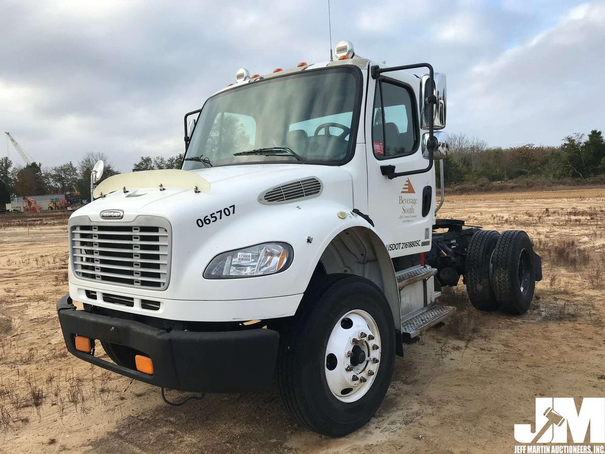 2006 FREIGHTLINER M2 VIN: 1FUBCYDCX6DW75707 SINGLE AXLE DAY CAB TRUCK TRACTOR