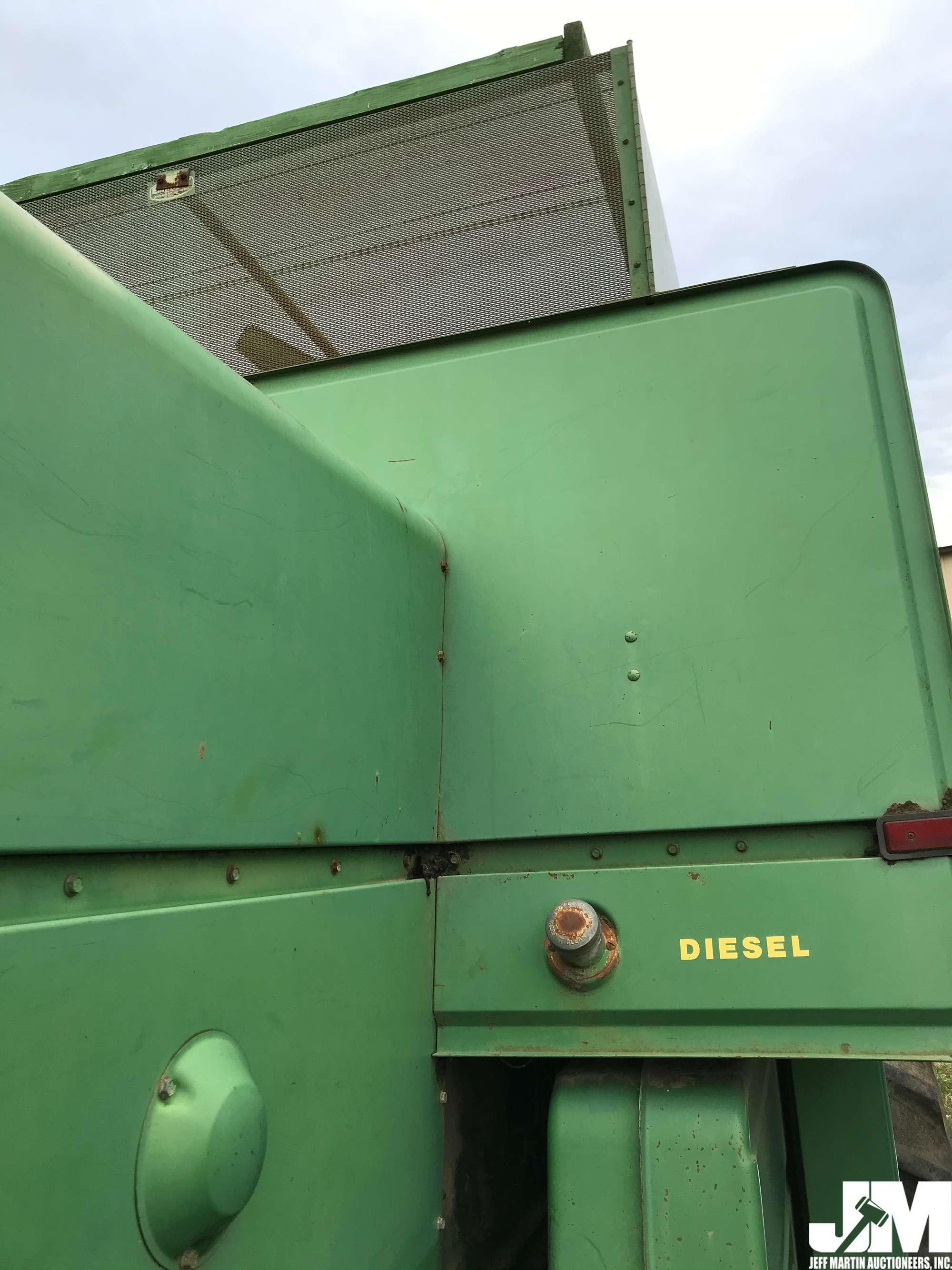 1972 JOHN DEERE 6600 SN: 006745 COMBINE