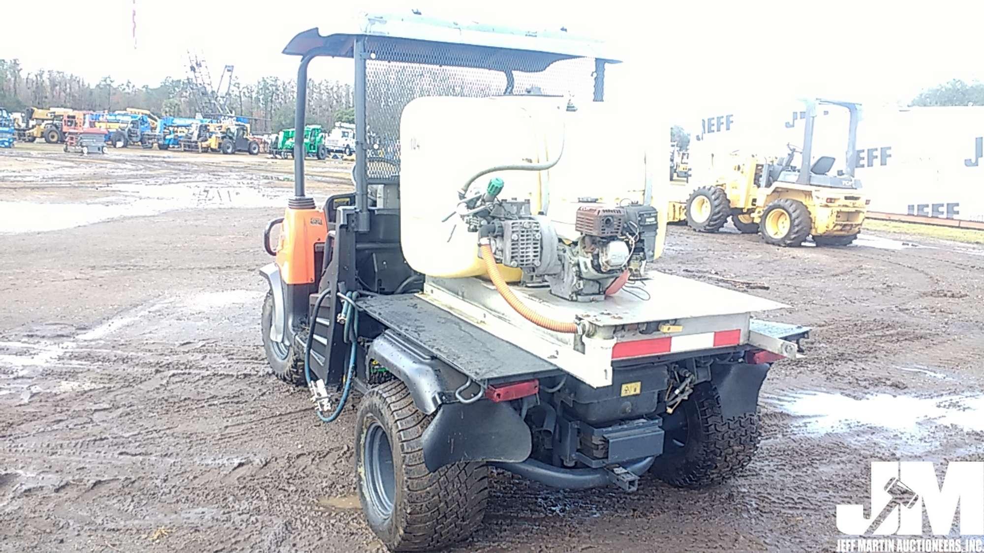 KUBOTA RTV900 SN: 91581