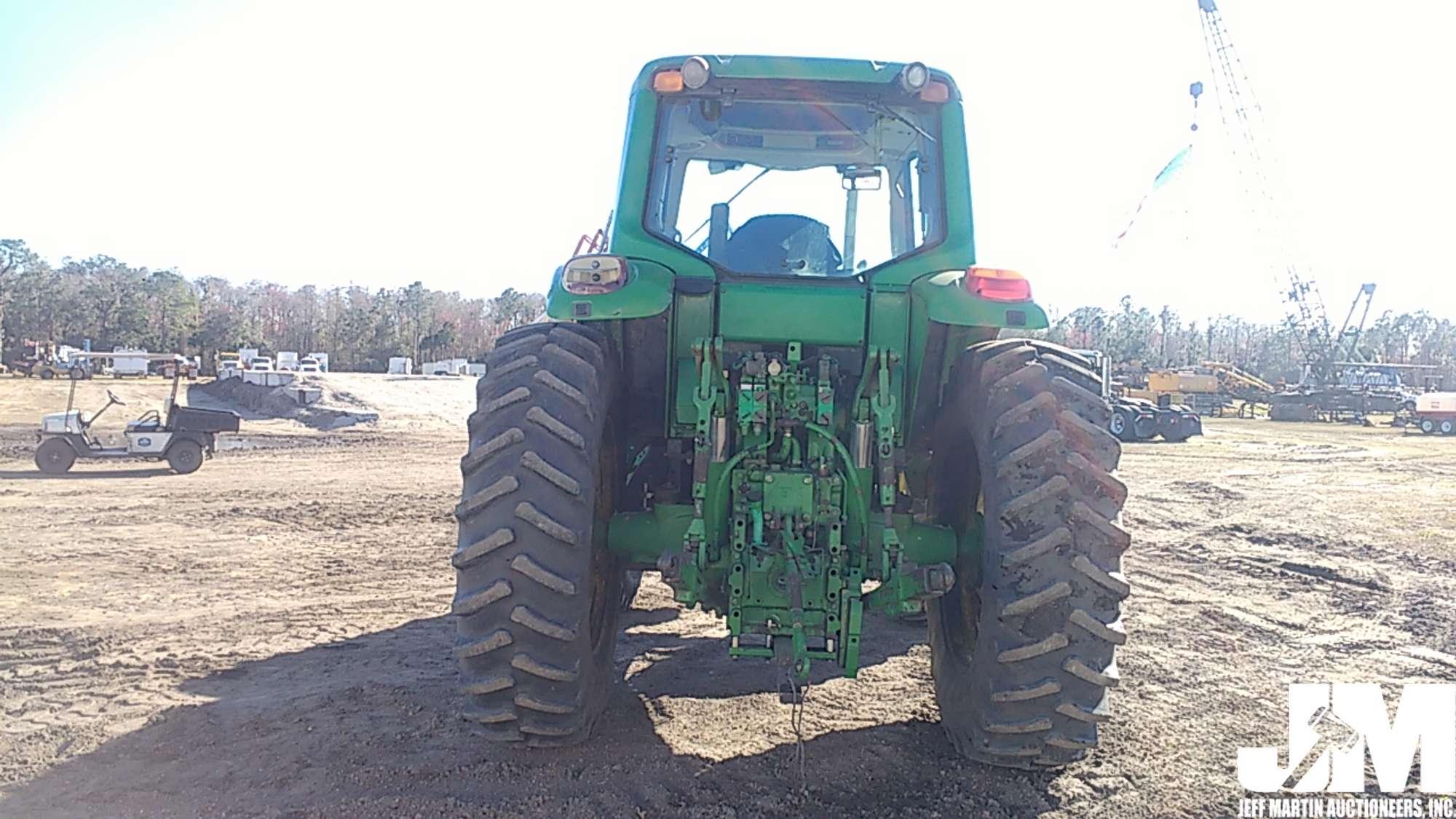 JOHN DEERE 7330 PREMIUM 4X4 TRACTOR SN: 013445