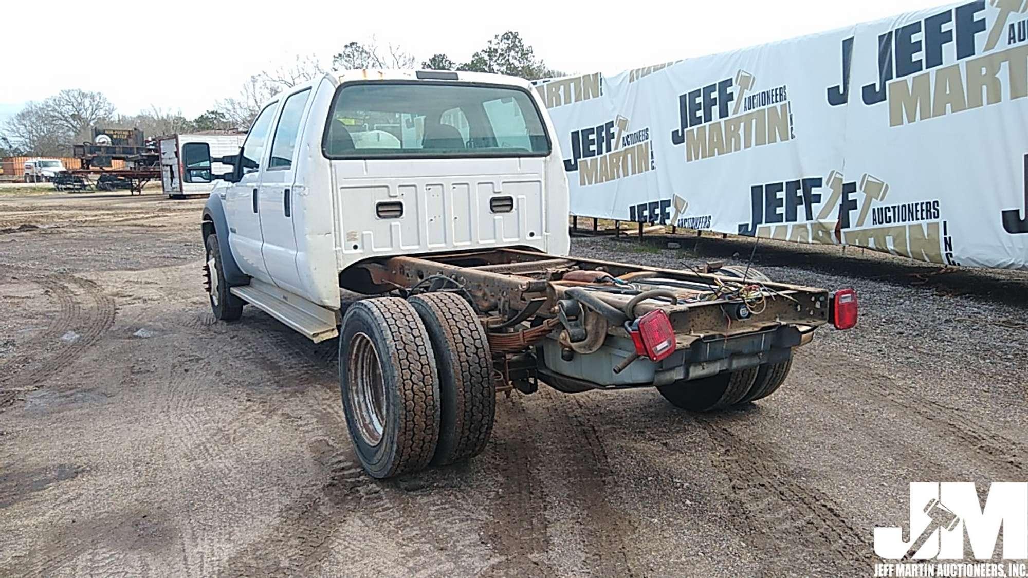 2005 FORD F-550XL SD CREW CAB SINGLE AXLE VIN: 1FDAW56P55EB95894 CAB & CHASSIS