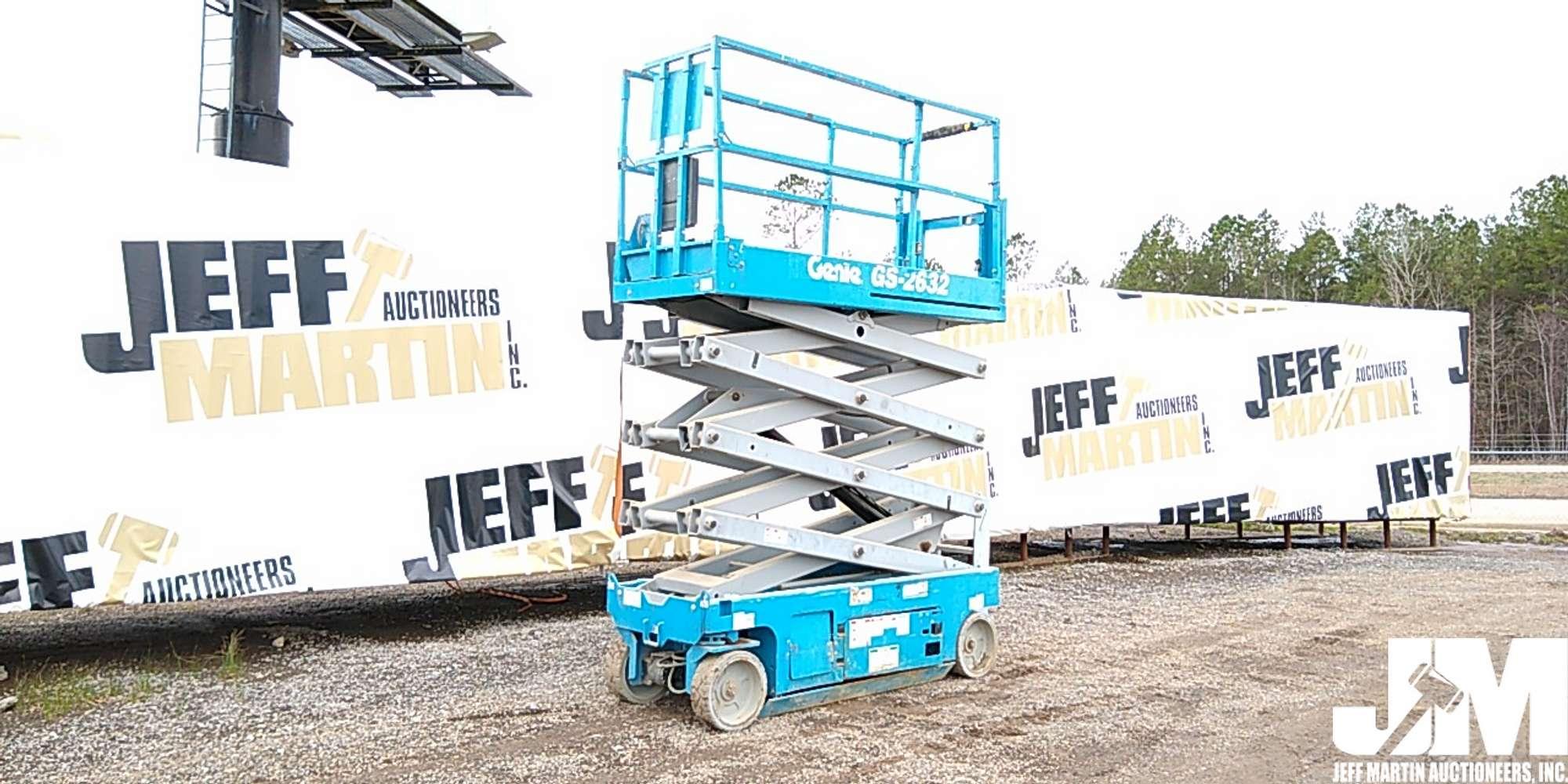 2013 GENIE GS2632 26' SCISSOR LIFT SN: GS3213A-117358