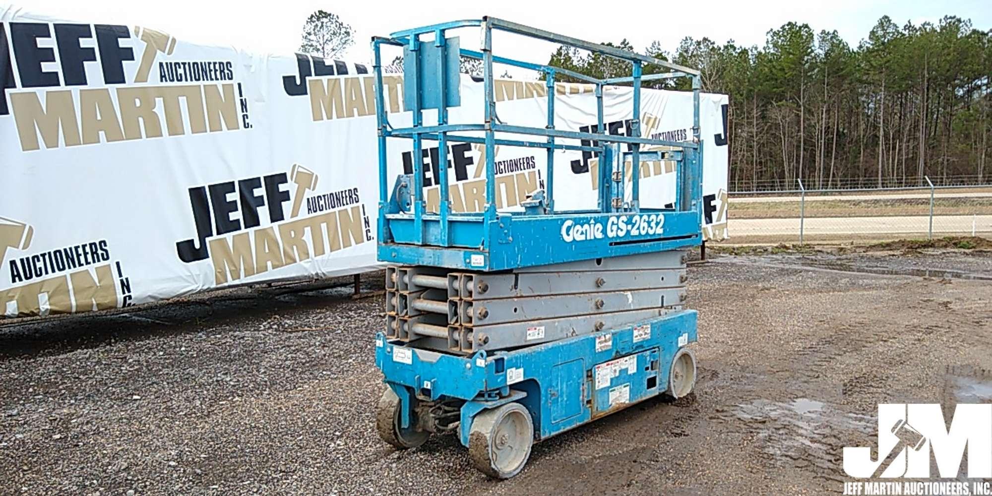 2013 GENIE GS2632 26' SCISSOR LIFT SN: GS3213A-117335